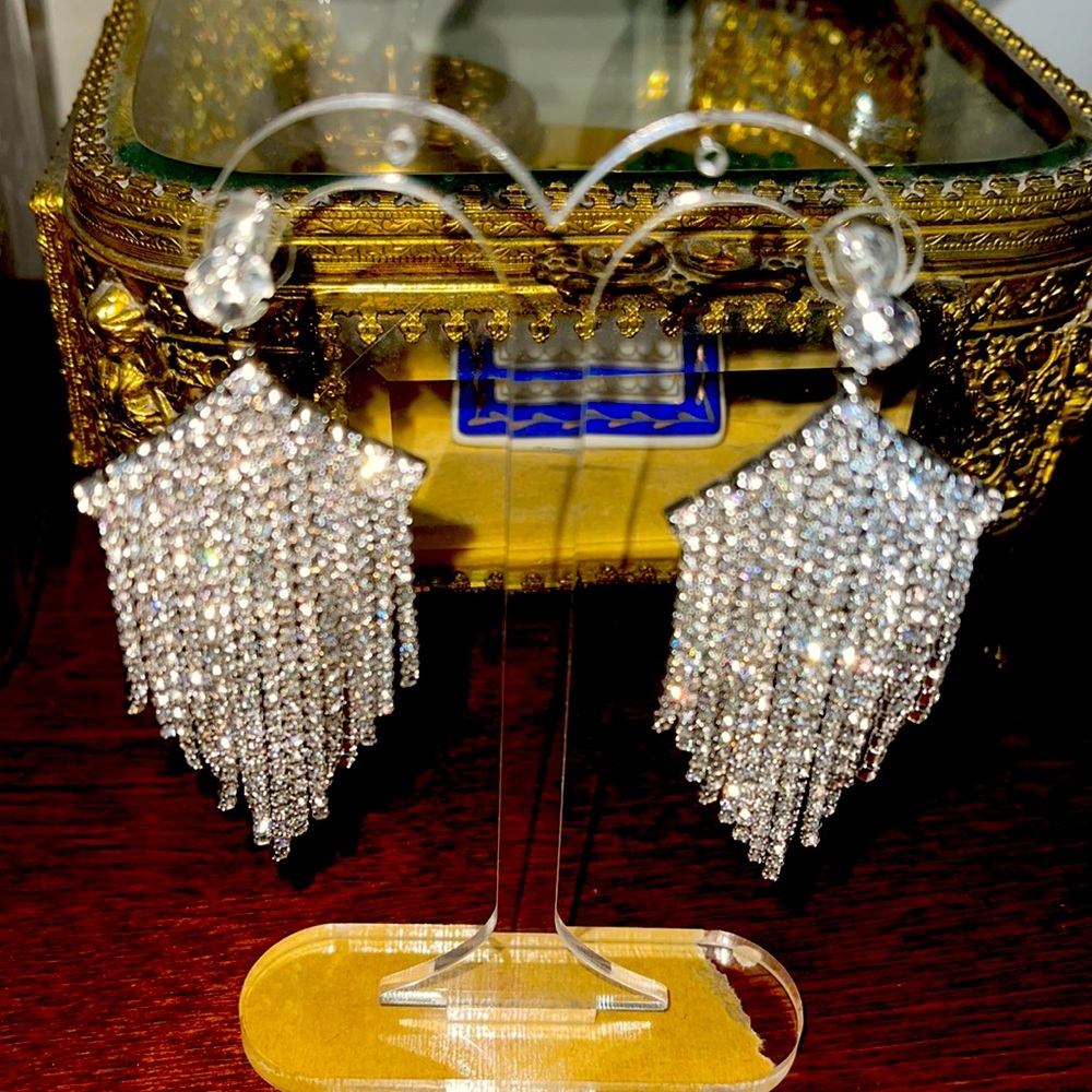 Earrings Express